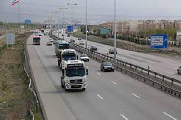 ترافیک در جاده های استان قزوین عادی و روان است