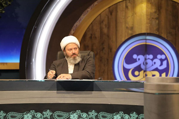 مجادله سریالی افخمی و ارجمند برسر میرزا/چندهمسری حاشیهساز شد