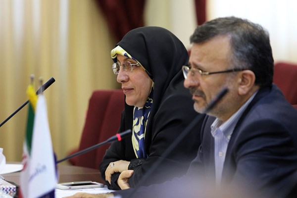فرامرزیان: دولتیها از هیات مدیره سرخابیها حذف میشوند/به پاداش قهرمانان مالیات تعلق نمیگیرد