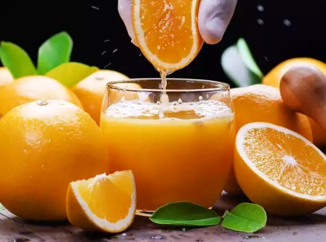 مضرات شوکهکننده این آبمیوه پرطرفدار را بشناسید