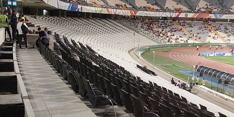  | ورود یک جیمی جامپ خردسال برای دیدن نیمار در استادیوم آزادی