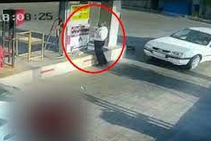  | اشتباه باورنکردنی راننده پژو در پمپ بنزینی در تهران؛ وقتی ماشین سرپایینی رفت!