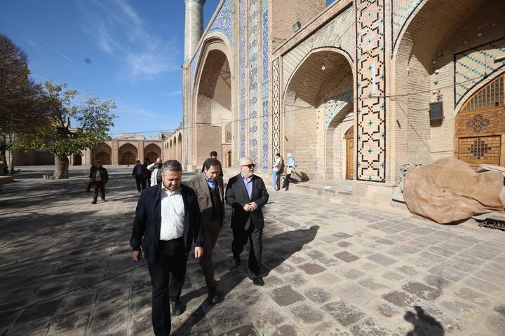 داربستهای ۶۰ ساله مسجد جامع قزوین جمع میشود
