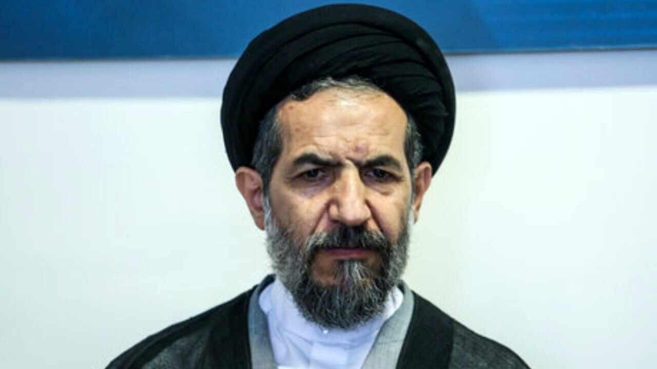 سخنان امام جمعه تهران در مراسیم یادبود دکتر عبدالصالح جعفری/ انسانی صادق در عقیده و عمل بود؛ این برادر عزیز در دانشگاه تهران مظلوم واقع شد