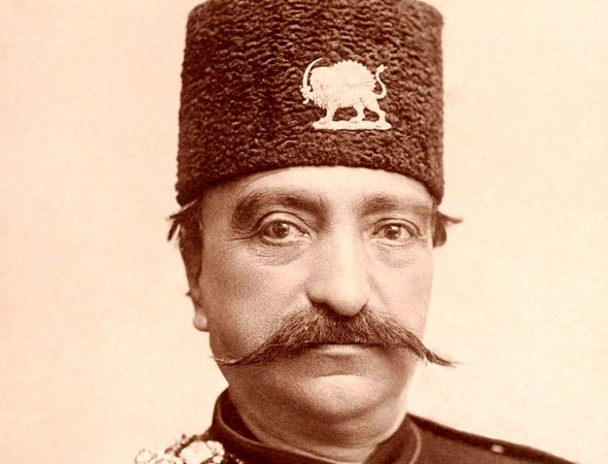 عکس جالب از ناصر الدین شاه قاجار که‌ کار اینفلوئنسرها را انجام می‌داد / عکس