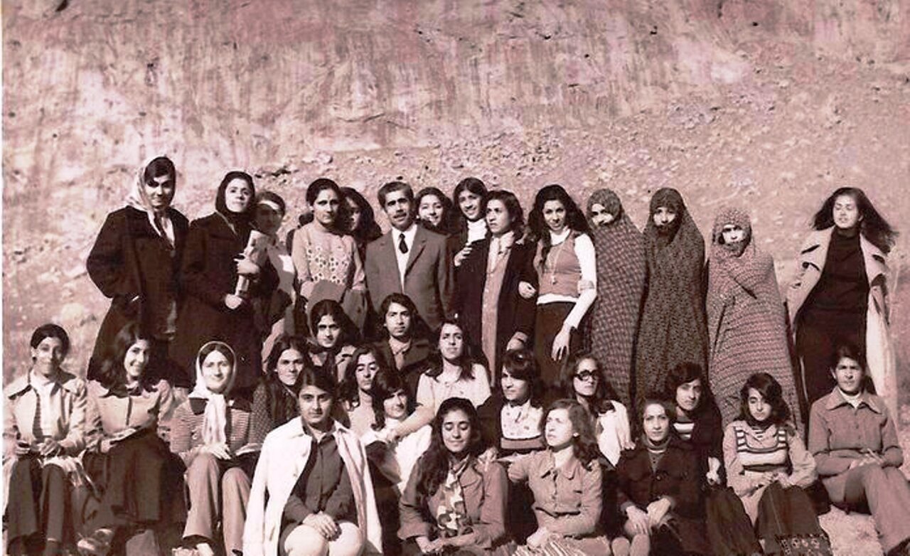 آیا از زن به دنیا آمدنت راضی هستی؟/ زنان جوان ایرانی پاسخ می‌دهند