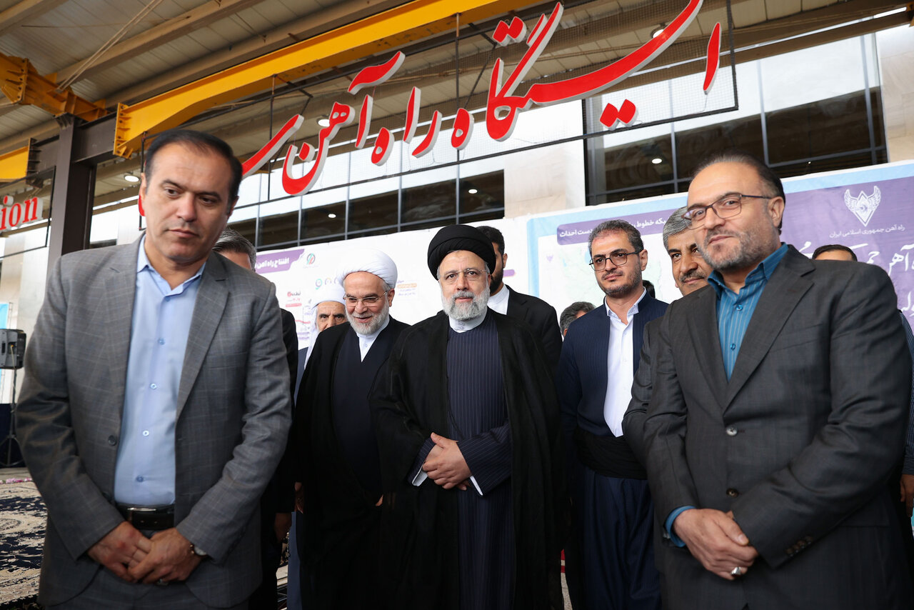 اقدام عجیب رئیسی در سفر به کردستان/ ۵ طرح انجام‌شده در دولت روحانی دوباره افتتاح شد!