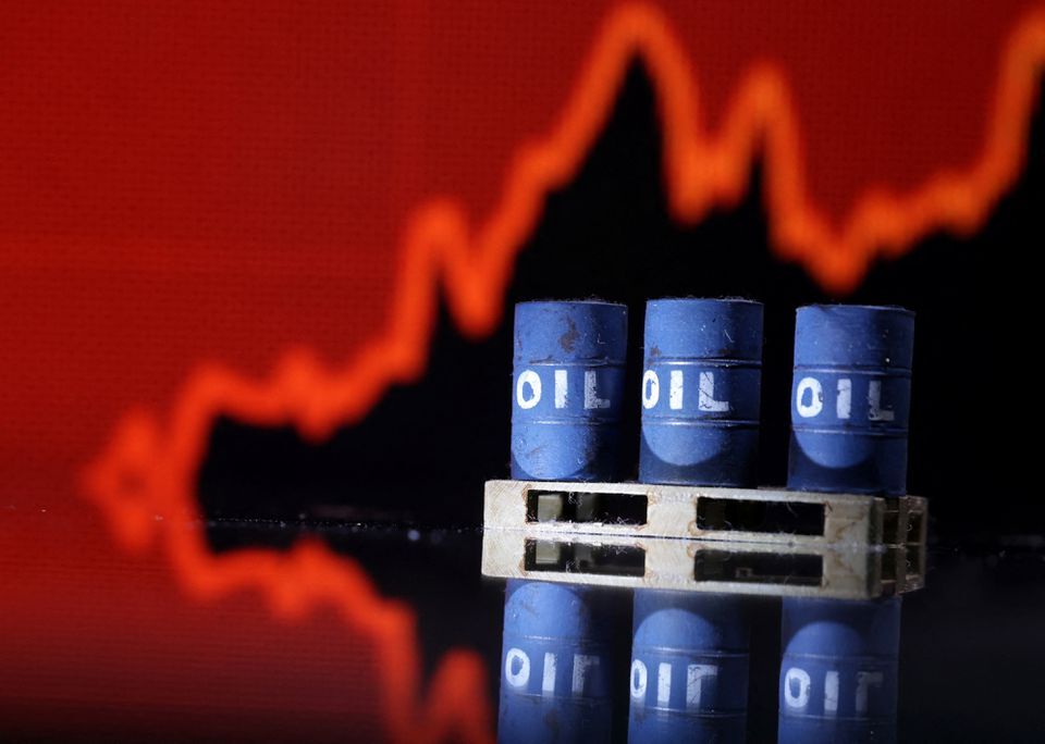 تنش‌های خاورمیانه قیمت نفت را افزایش داد