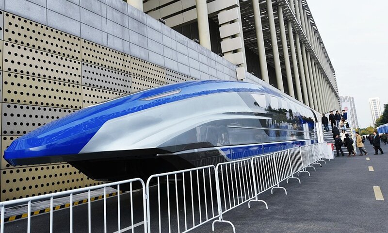 تصاویری حیرت‌انگیز از آزمایش سریع‌ترین قطار جهان