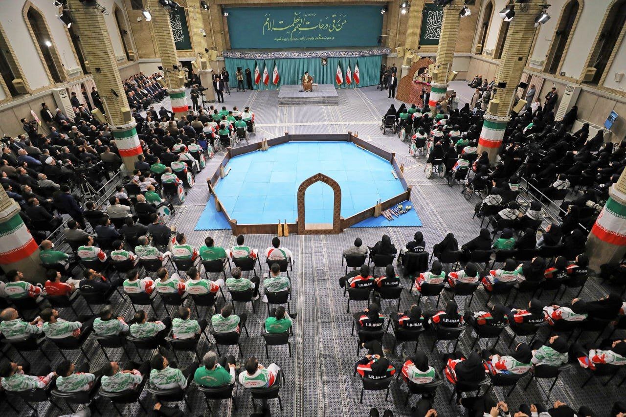 گزارش هادی عامل از دیدار قهرمانان ورزشی با رهبر انقلاب