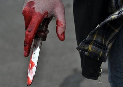 تصاویر | حمله خونین با چاقو به دو بسیجی | مزاحمت اراذل برای دو دختر در خیابان ؛ وصیت دو بسیجی را ببینید