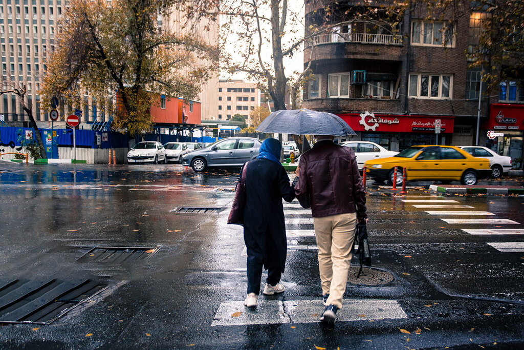 امروز بارش باران در تهران رگباری می‌شود