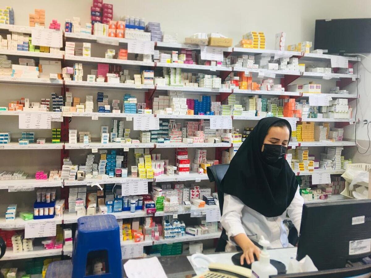جزئیات تغییر در پرداخت یارانه دارو به داروخانهها | مطالبات تسویه نشود، داروخانهها پول خرید داروی ساده را هم ندارند