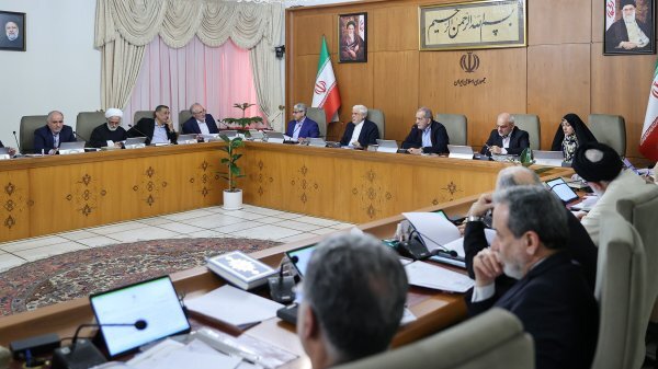 تأکید پزشکیان بر ضرورت اطلاعرسانی از اقدامات درباره مبارزه با قاچاق کالا و سوخت