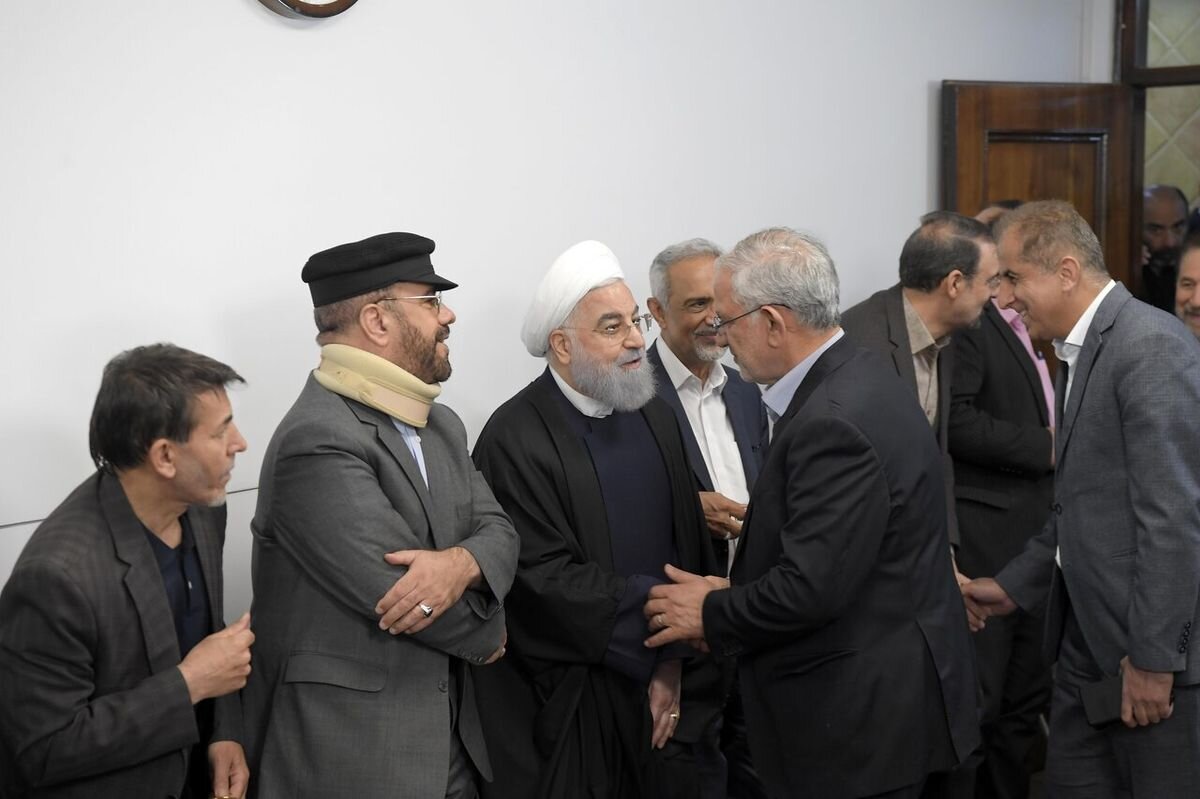 | شوخی جالب حسن روحانی با یک قاری قرآن؛ زنگنه با سرماخوردگی آمد، ظریف دیر رسید
