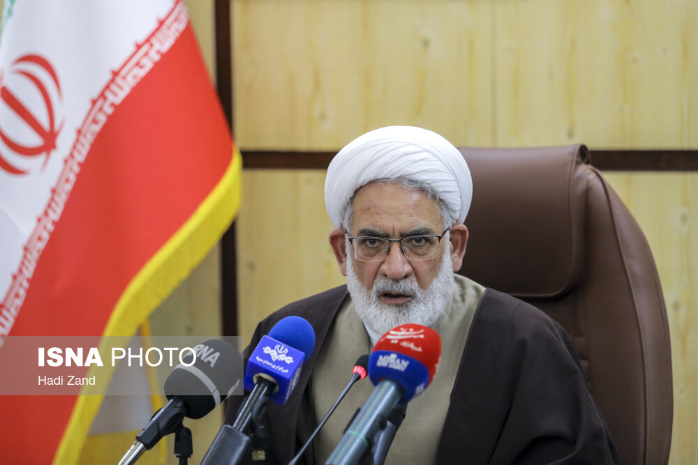 گاهی افرادی که رای دلخواهشان صادر نشده به قضات تهمت ارتشا میزنند/ مدعی فساد باید مدرک ارائه کند