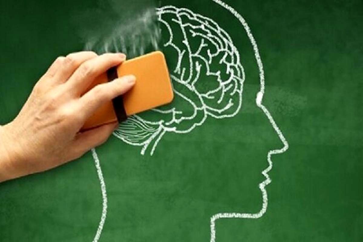 این دو علامت در هنگام خواب یعنی به زودی آلزایمر می گیرید