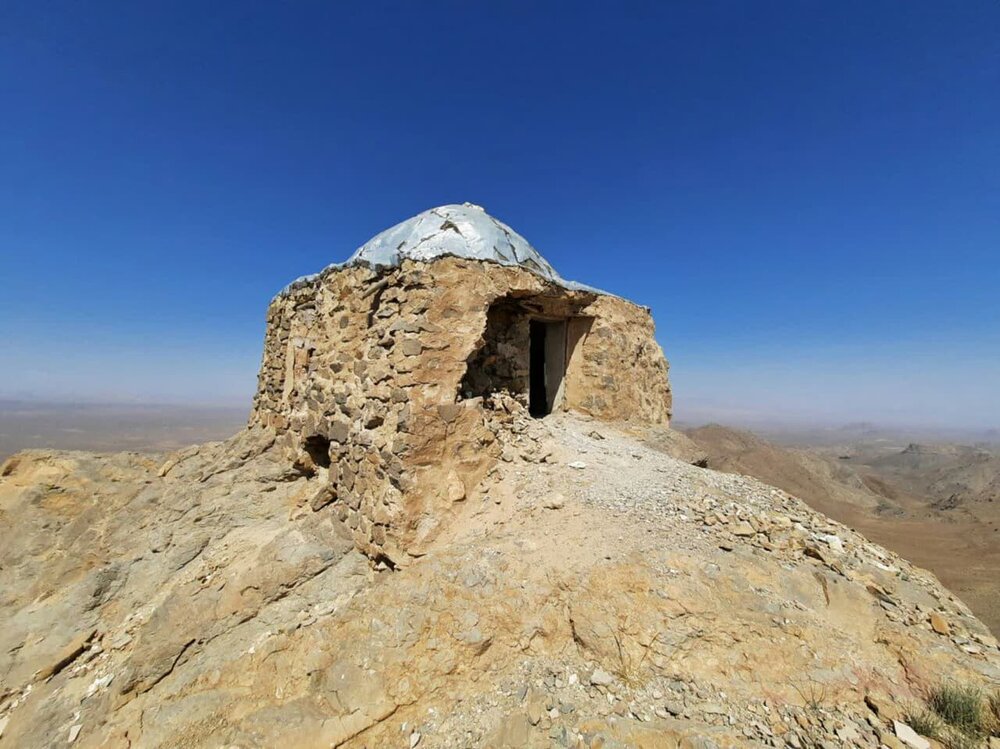 قُبّهای بر فراز آسمان