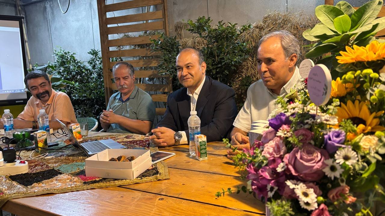«ارکستر اقلیتها» رونمایی شد/ اسد امرایی: در این ترجمهها دنبال خود گمشدهمان میگردیم/نشان استعمار در آثار چیگوزی اوبیوما
