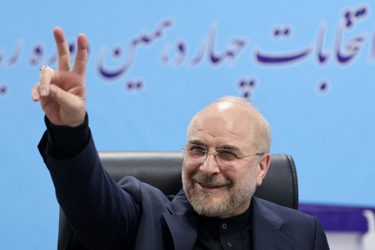 تغییر لباس و چهره قالیباف در انتخابات ریاست جمهوری ۱۳۸۴ /کاپیتان قالیباف مدرن شد؟ +تصاویر