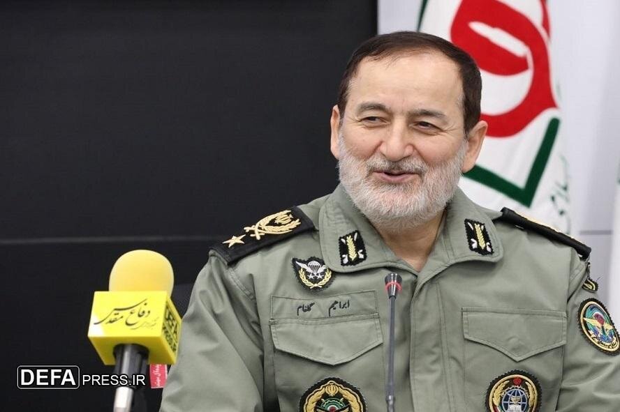 مقام ارشد ستاد کل نیروهای مسلح: برخی در قبال جنگ شناختی، هوشیاری ندارند/ تغییر ساختار در یکی از معاونتهای ستاد کل نیروهای مسلح