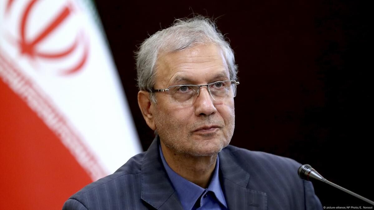 ربیعی: بخشی از ناآرامیهای سیاسی و بیثباتی سیاسی ناشی از فقر است/ تعارض منافع، قدرت سیاستگذاری را کاهش میدهد