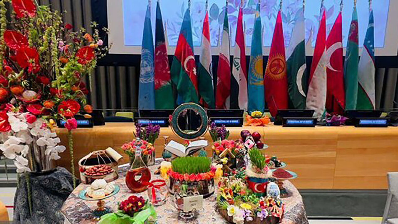 جشن نوروز در سازمان ملل با همت ایران و ۱۱ کشور و نوای موسیقیهای سنتی | ویدئو