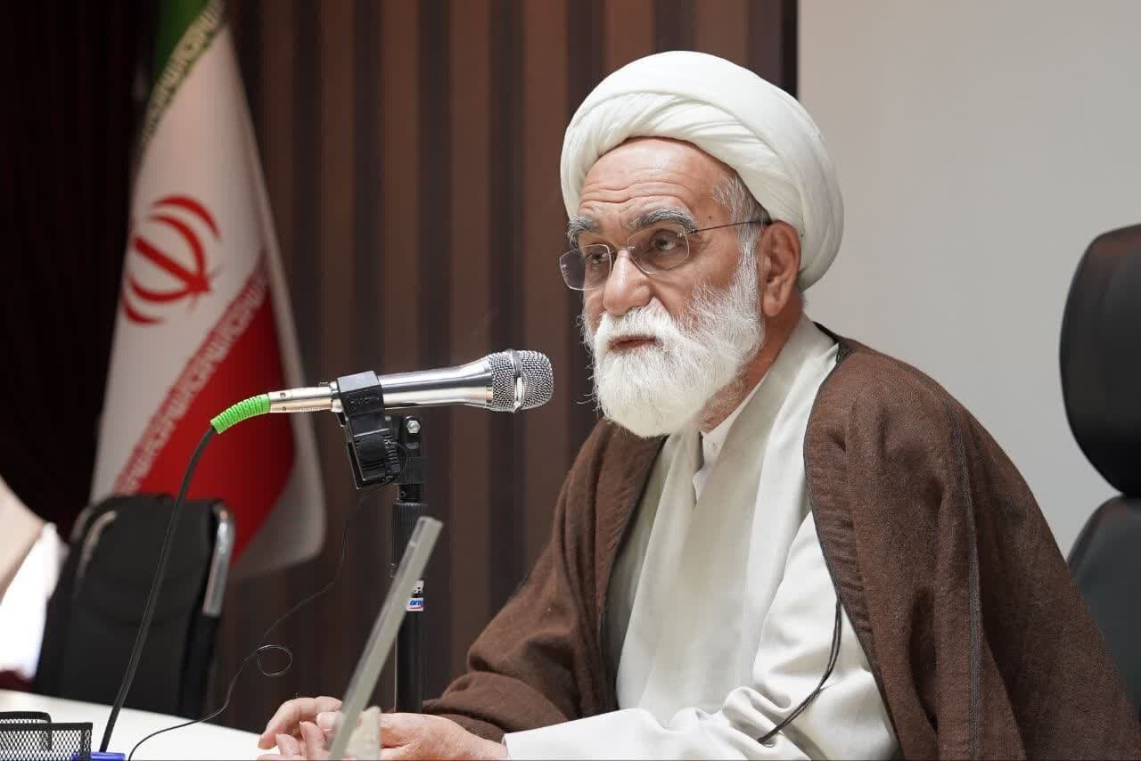 با حضور نماینده ولی فقیه در هلال احمر: آئین تکریم و معارفه مسئول دفتر نمایندگی ولی فقیه در هلالاحمر استان اردبیل برگزار شد