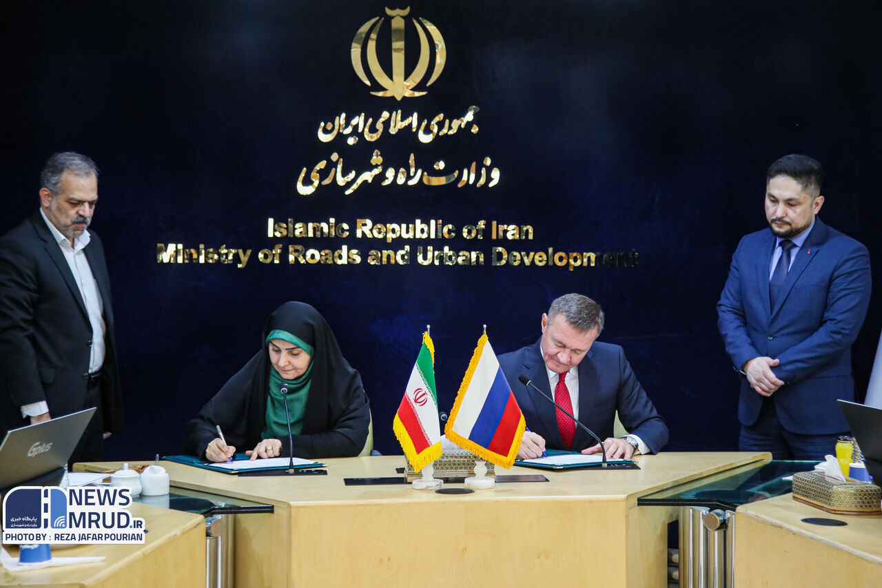 نقشه راه همکاریهای حمل و نقلی و ترانزیتی سال ۲۰۲۵ ایران و روسیه به امضا رسید