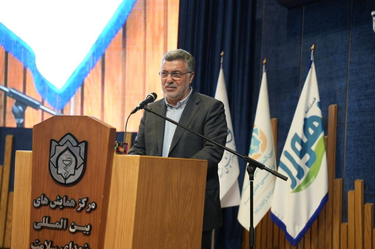 وزیر بهداشت: بخش خصوصی نقش ارزنده ای در دارد