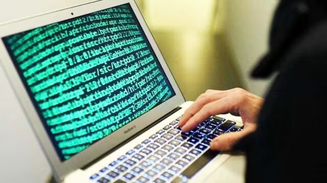 برنامههای جذاب کار دست کاربر میدهند