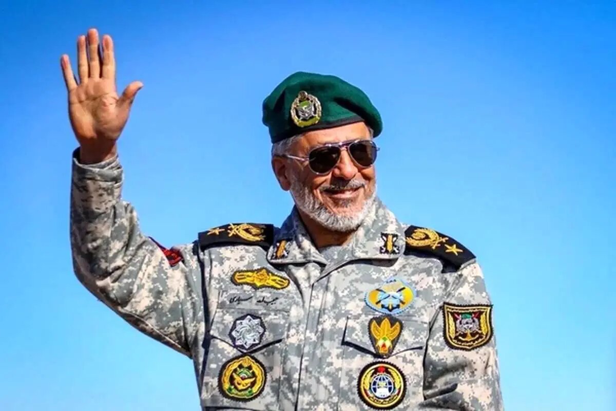 | امیر سیاری: به این فکر میکنم که اگر دشمن مرتکب خطایی شد چگونه باید جوابش را داد تا دیگر از این غلطها نکند!