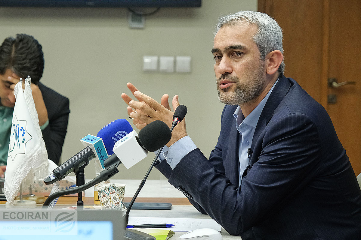 موافقت کمیسیون اقتصادی مجلس با برنامه های مدنی زاده