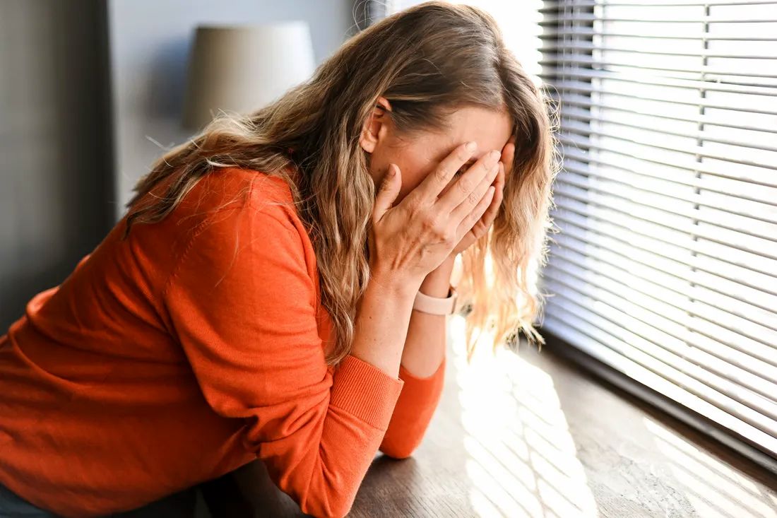 گریه کردن دلیل میخواهد؟