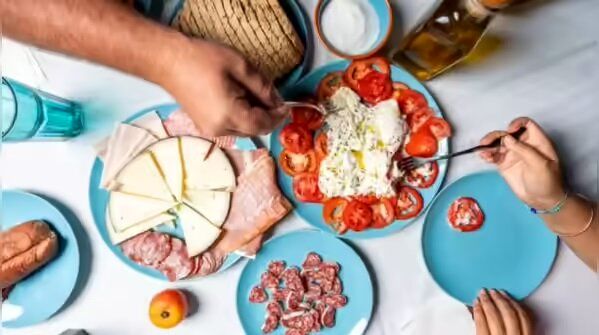 ۱۰ خوراکی مهم رژیم مدیترانهای برای طول عمر بیشتر
