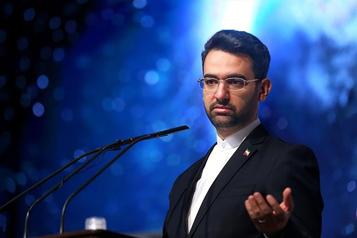 واکنش آذری جهرمی به اظهارات جنجالی ثابتی درباره فیلترینگ تلگرام در دولت روحانی /توصیه ام دوری از بد ذاتی است