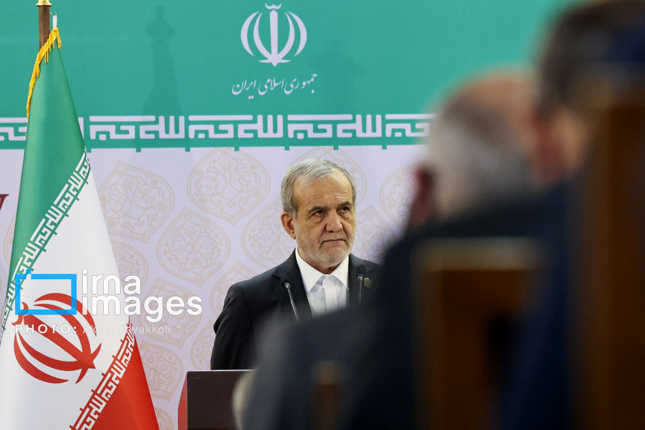 پزشکیان: جمهوری اسلامی ایران هیچ قصدی برای هدف قرار دادن یا درگیری با کشورهای منطقه ندارد