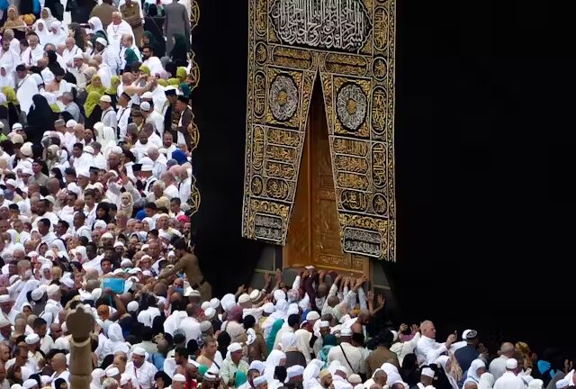 اعلام زمان حدودی ثبتنام عمره، فوت ۳۵ زائر و بازداشت و اخراج برخی زائران ایرانی