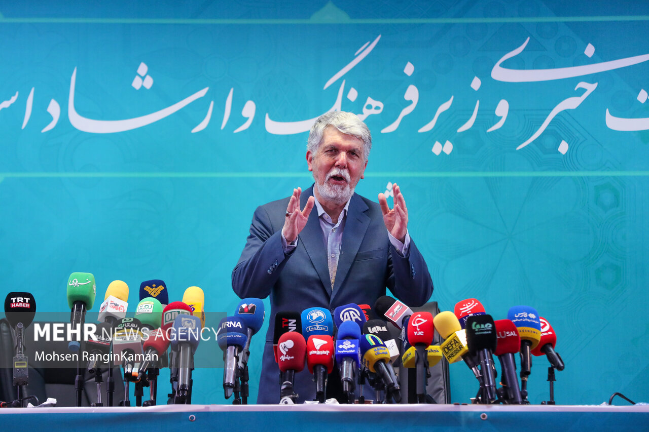 وزیر فرهنگ: موسیقی فجر باید محلی برای شنیدن صداهای متنوع باشد
