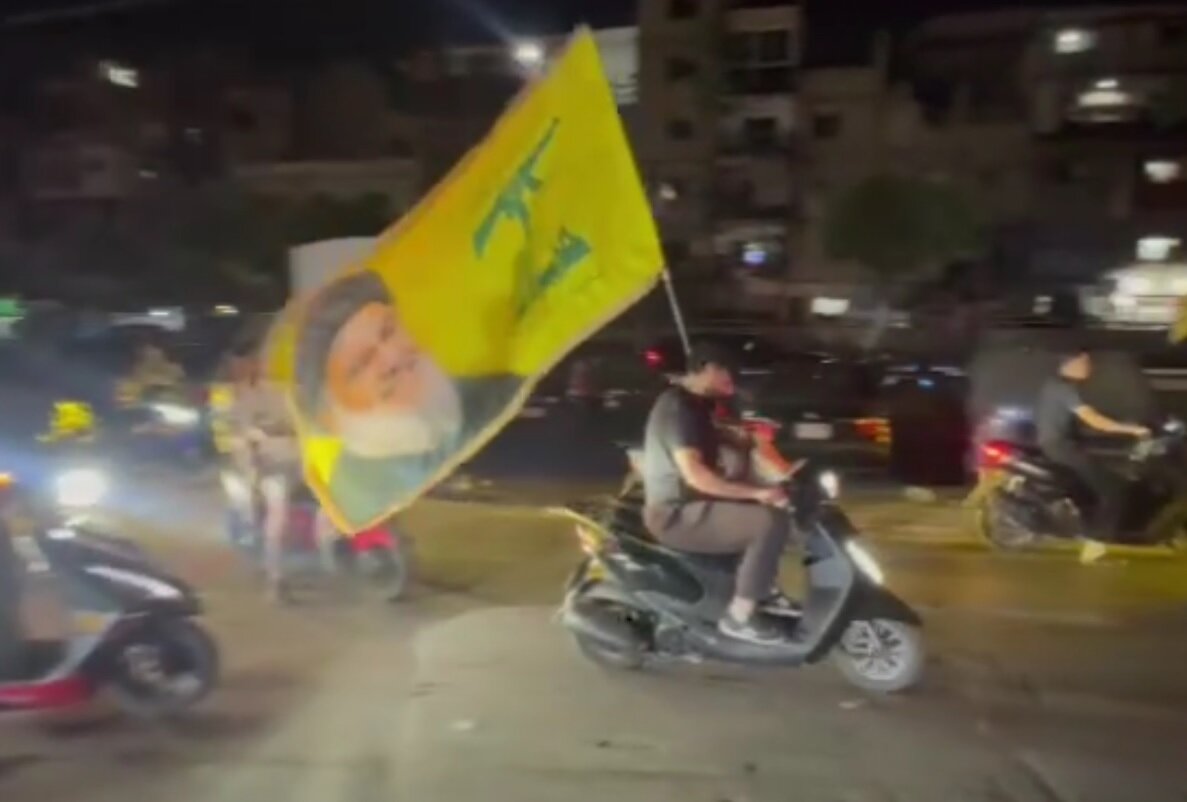 راهپیمایی خودرویی طرفداران حزبالله همزمان با مراسم سالگرد شهیدنصرالله