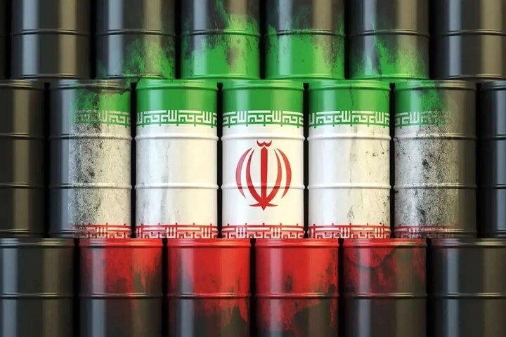 کاهش قیمت نفت پس از تأکید دوباره ایران بر عدم اشاعه هستهای / بازار در انتظار تصمیم اوپکپلاس