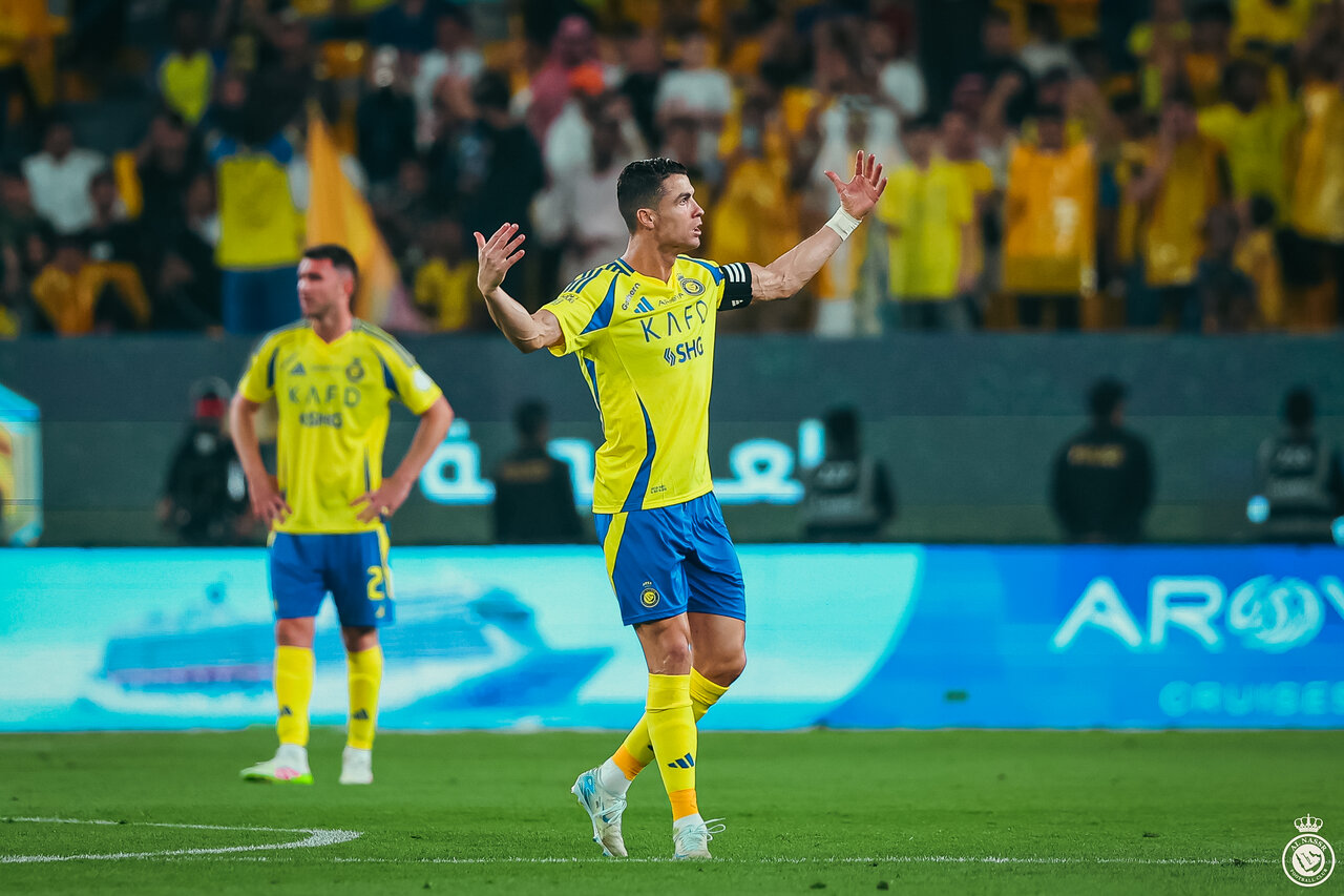 عکس | واکنش بامزه دختر رونالدو به درخشش پدرش در النصر