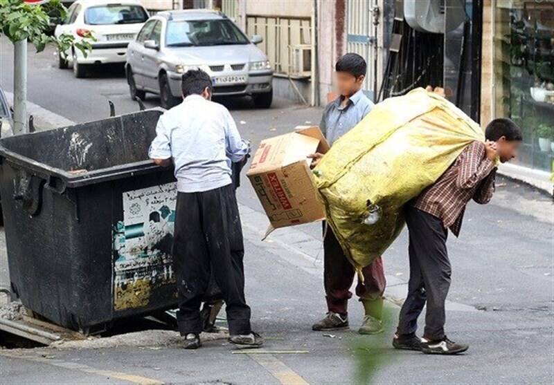 واکنش به دفاع سرپرست ستادامربه معروف از زباله گردی: این کار در هیچ جای دنیا به معنای توسعه نیست/ می خواهید فقر و نداری مردم را طبیعی جلوه دهید