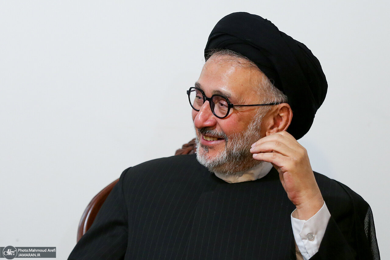 عکس کافه نشینی روحانی اصلاحطلب