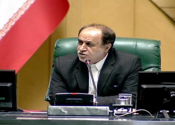 حاجی دلیگانی: مردم ارزانی را در شانه تخم مرغ، گوشت مرغ و برنجی مصرفی خواستارند/ نائب رئیس مجلس: مبارزه با مفاسد و رانت اقتصادی خواسته مردم است