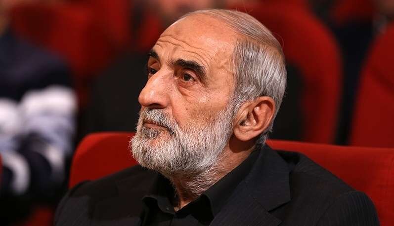 حسین شریعتمداری: آیت الله سید مجتبی خامنهای، منتخب حضرت بقیة الله است/ خبرگان با هدایت امام زمان نماینده مورد نظر حضرتش را کشف و معرفی میکنند