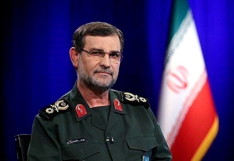 هشدار فرمانده نیروی دریایی سپاه درباره حمله به خارک/ ایران را یکبار با تنگه هرمز آزمودید....