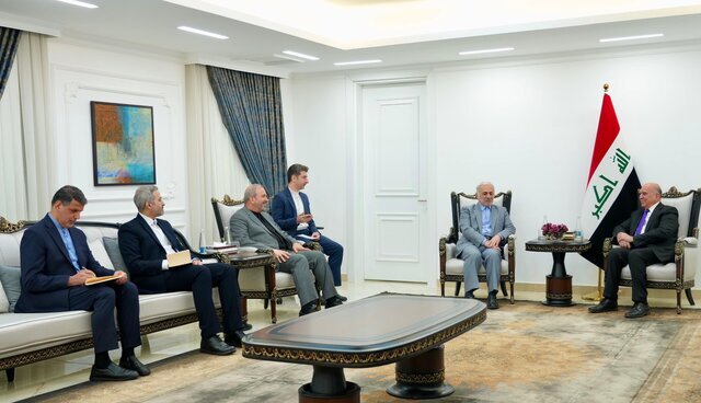 تاکید فؤاد حسین و معاون عراقچی بر اهمیت تقویت همکاری ایران و عراق