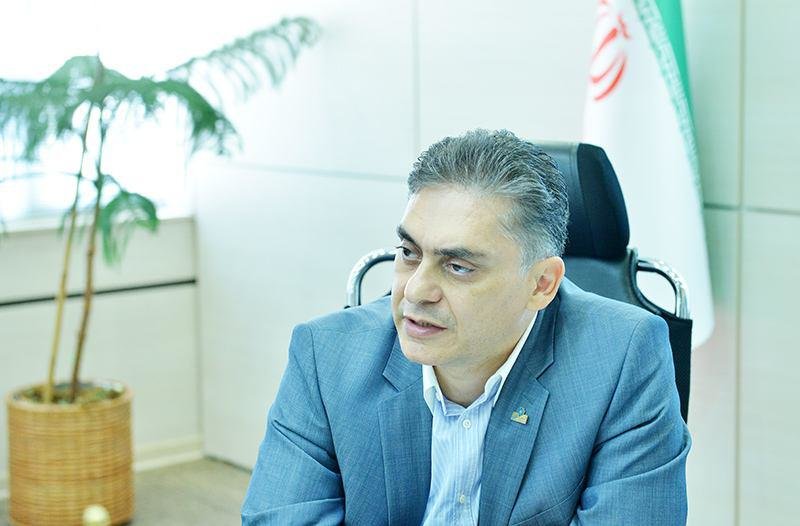حمایت از تولید صادراتمحور و بازنگری سیاستهای ارزی اولویت اقتصاد است