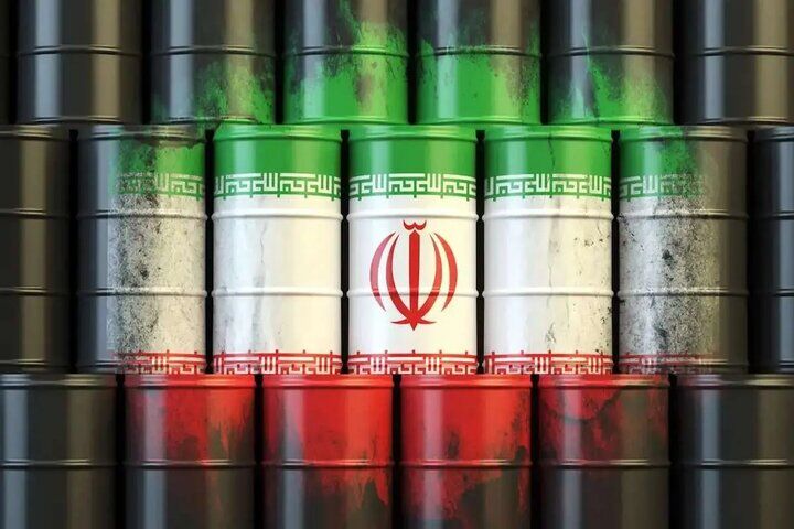 افت قیمت نفت حاصل کاهش مصرف و ریسکهای سیاسی